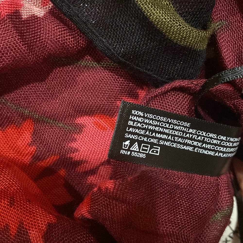 New Express Floral Kimono shawl cover up with arm holes - Picture 8 of 8